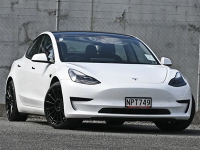 2021 Tesla Model 3 - Thumbnail