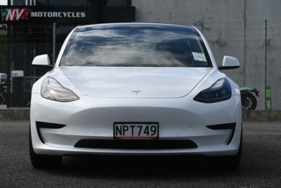 2021 Tesla Model 3 - Thumbnail
