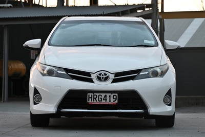2014 Toyota Corolla - Thumbnail