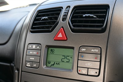 2003 Holden Commodore - Thumbnail