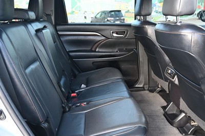 2015 Toyota Highlander - Thumbnail