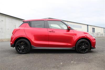 2018 Suzuki Swift - Thumbnail