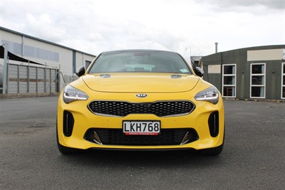 2018 Kia Stinger - Thumbnail