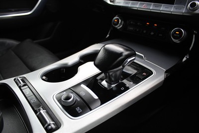 2018 Kia Stinger - Thumbnail