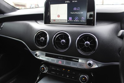 2018 Kia Stinger - Thumbnail