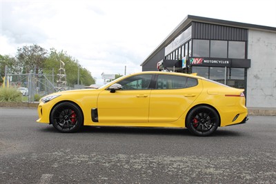 2018 Kia Stinger - Thumbnail