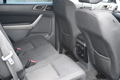 2016 Ford Everest - Thumbnail