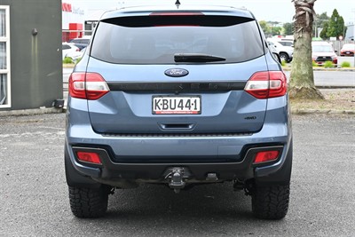 2016 Ford Everest - Thumbnail