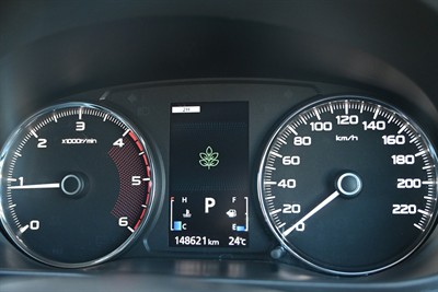 2017 Mitsubishi Pajero Sport - Thumbnail