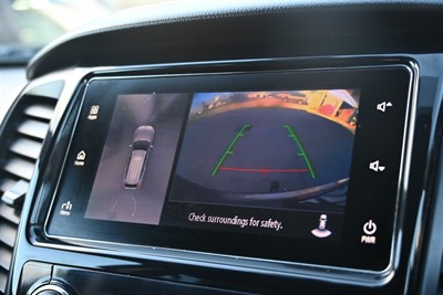 2017 Mitsubishi Pajero Sport - Thumbnail