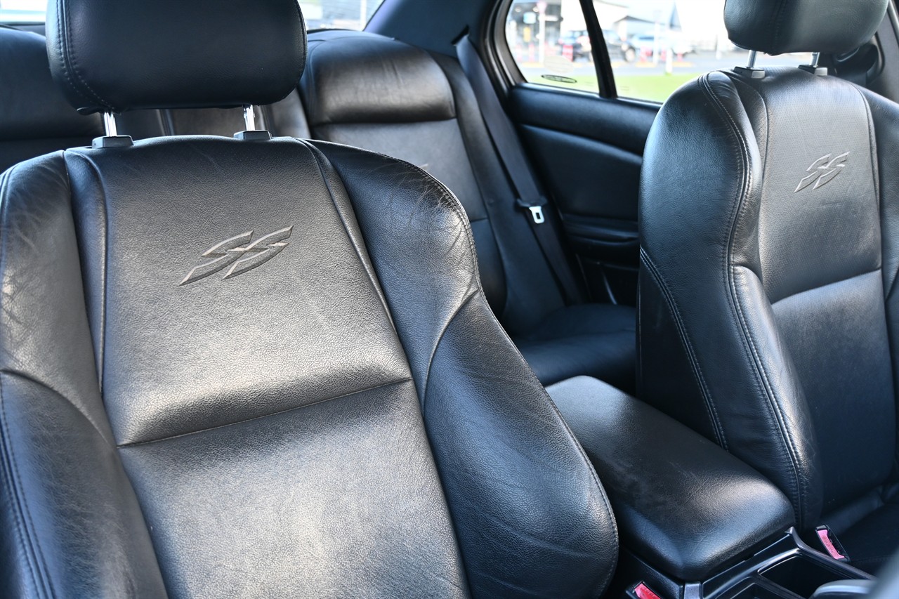 2004 Holden Commodore