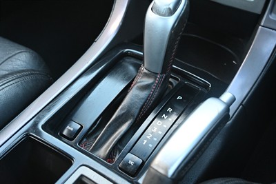 2004 Holden Commodore - Thumbnail