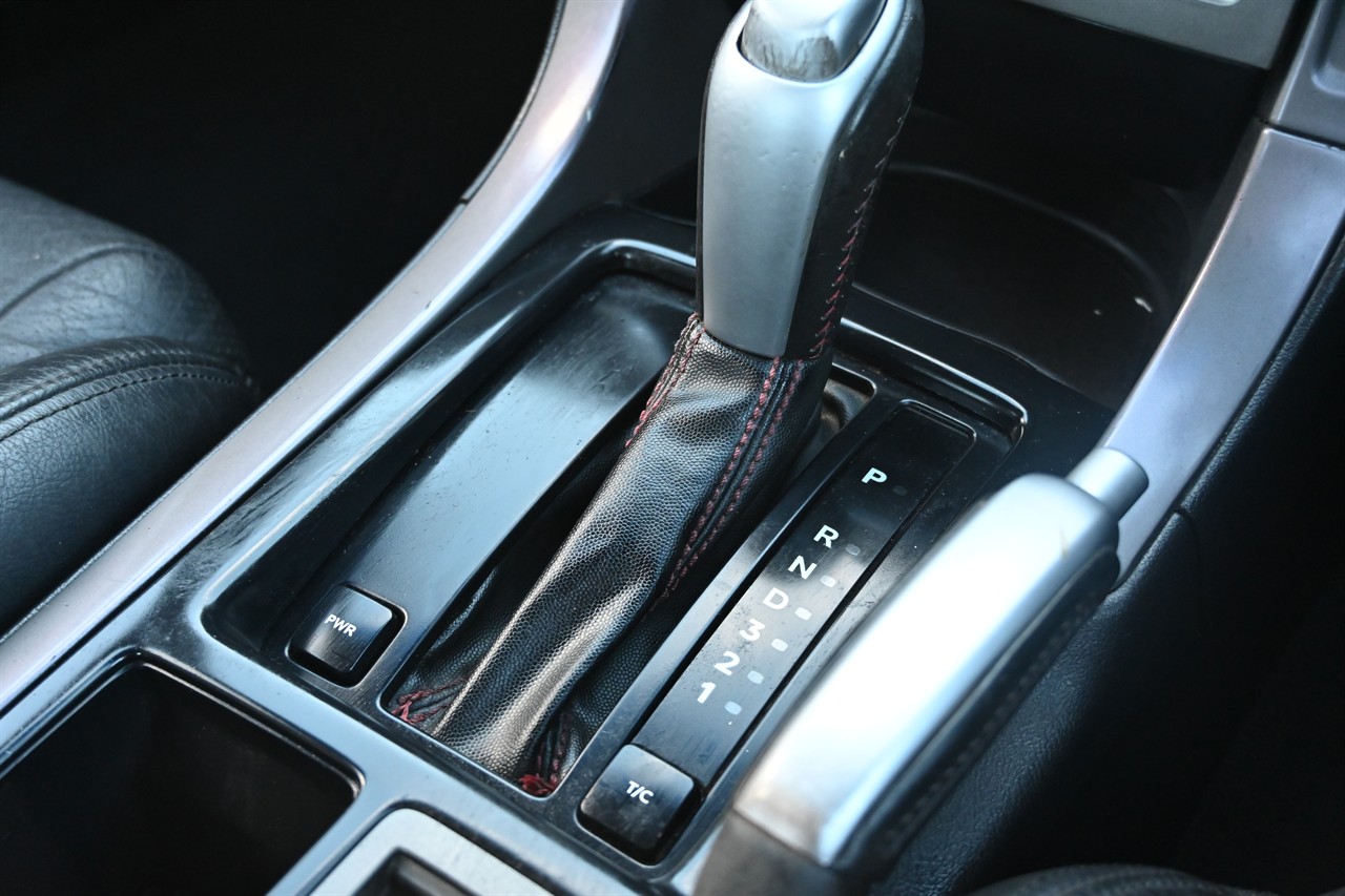 2004 Holden Commodore