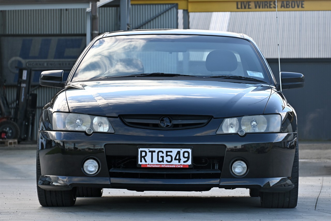 2004 Holden Commodore
