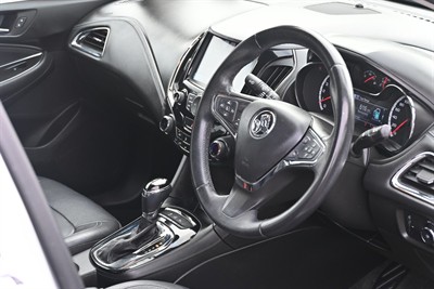 2018 Holden Astra - Thumbnail