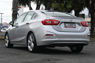 2018 Holden Astra - Thumbnail