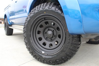 2013 Toyota Hilux - Thumbnail