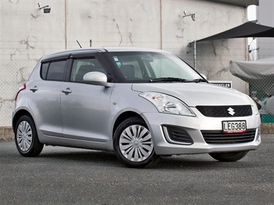 2015 Suzuki Swift - Thumbnail