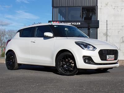 2018 Suzuki Swift - Thumbnail