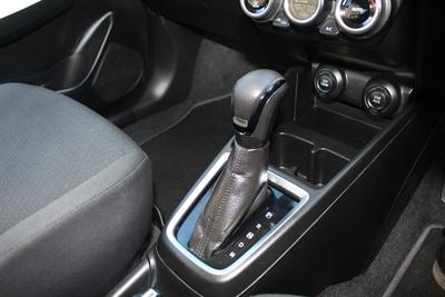 2018 Suzuki Swift - Thumbnail