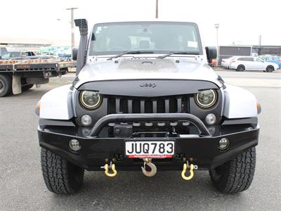 2016 Jeep Wrangler - Thumbnail