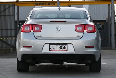 2015 Holden Malibu - Thumbnail