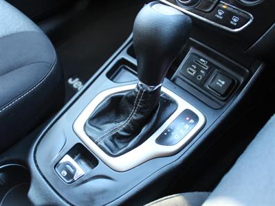 2015 Jeep Cherokee - Thumbnail