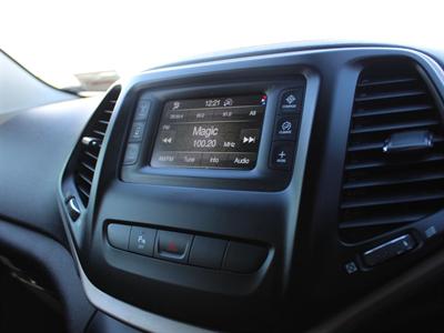 2015 Jeep Cherokee - Thumbnail