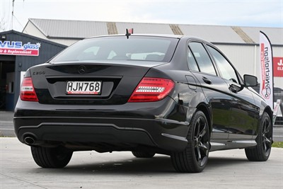 2014 Mercedes-Benz C200 - Thumbnail