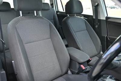 2018 Volkswagen Tiguan - Thumbnail