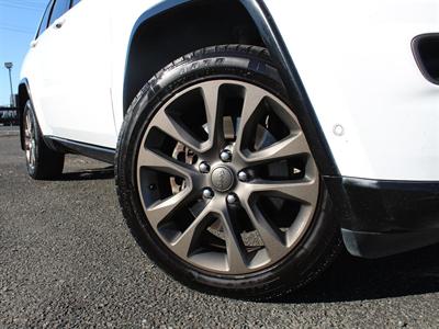 2016 Jeep Grand Cherokee - Thumbnail