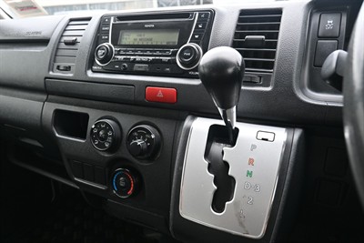 2019 Toyota Hiace - Thumbnail