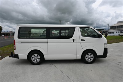 2019 Toyota Hiace - Thumbnail