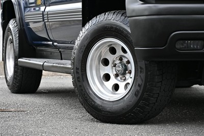 2000 Chevrolet Silverado - Thumbnail