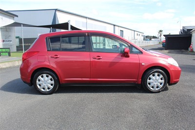 2006 Nissan Tiida - Thumbnail