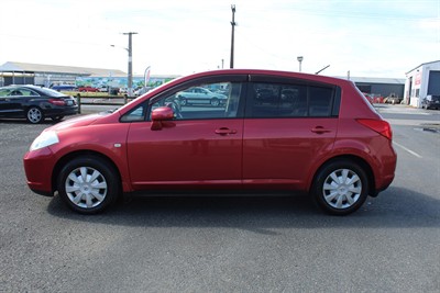 2006 Nissan Tiida - Thumbnail