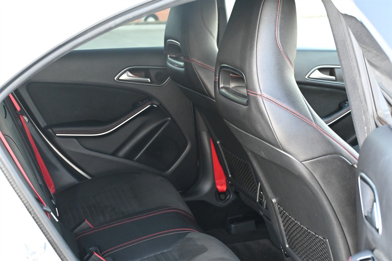 2017 Mercedes-Benz Cla250