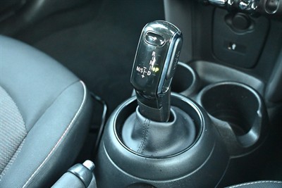 2019 Mini Hatch - Thumbnail