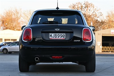 2019 Mini Hatch - Thumbnail