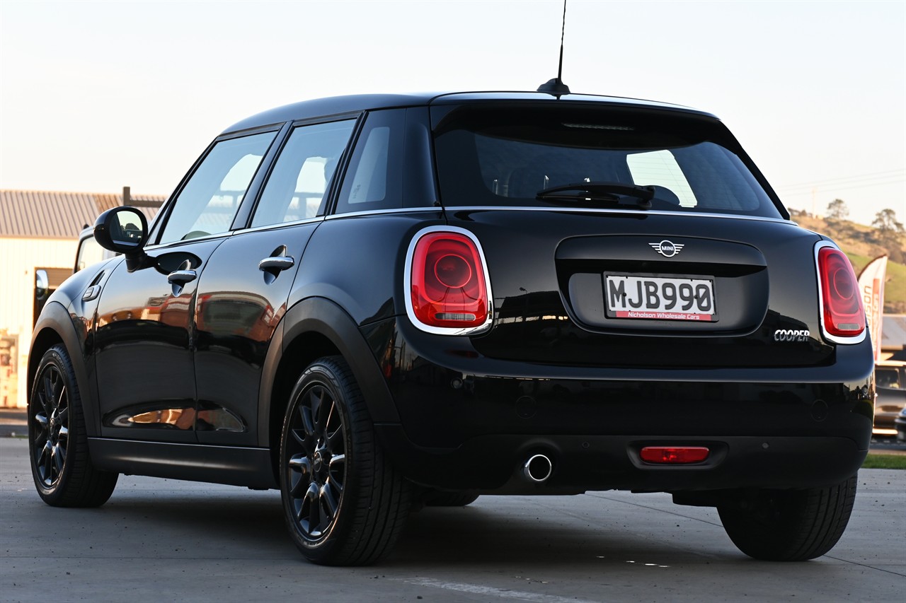 2019 Mini Hatch