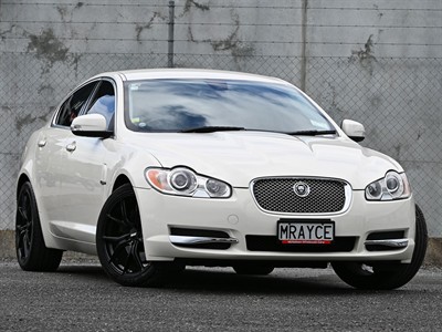 2009 Jaguar Xf - Thumbnail