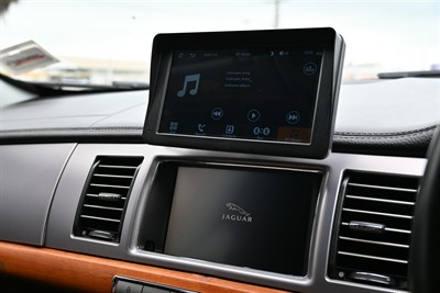 2009 Jaguar Xf - Thumbnail